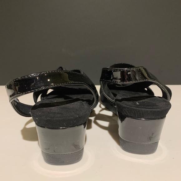 𝅺anne Klein Sport Black Wedged Elastic straps Sandals memory foam insoles - Picture 5 of 7